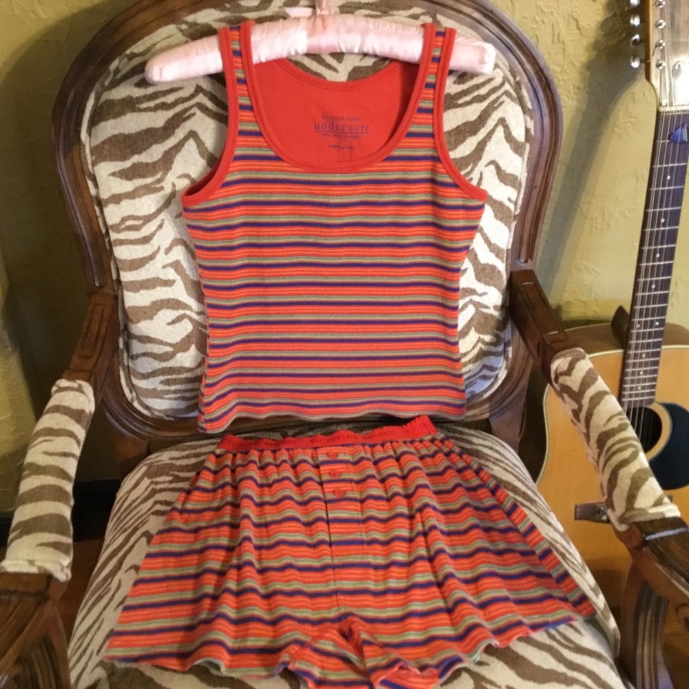 SLEEP WEAR-LOUNGE
